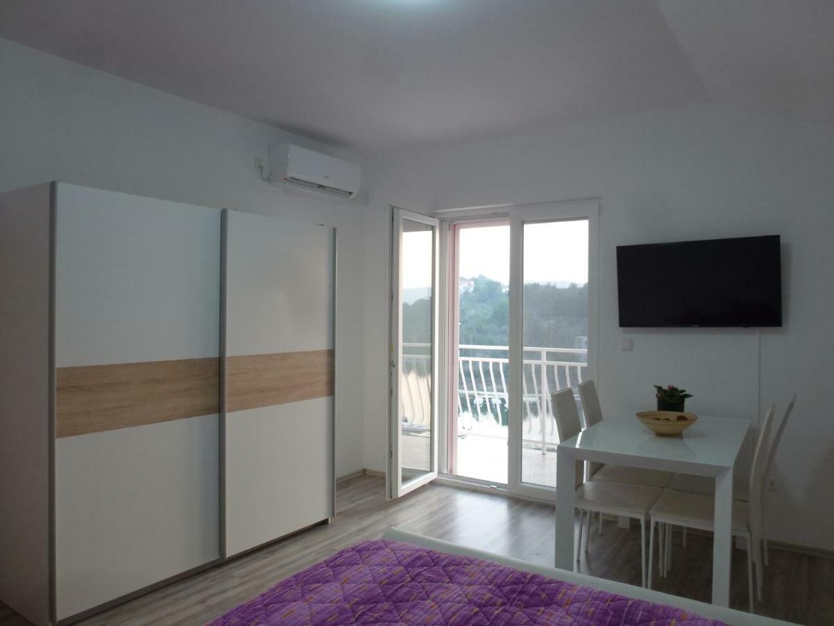 Apartmani Slavica Sibenik Bagian luar foto