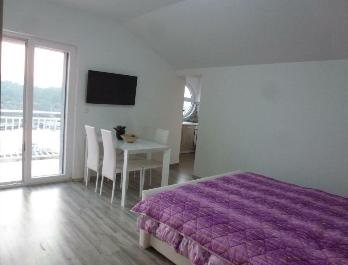 Apartmani Slavica Sibenik Bagian luar foto