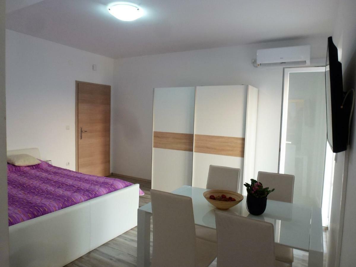 Apartmani Slavica Sibenik Bagian luar foto