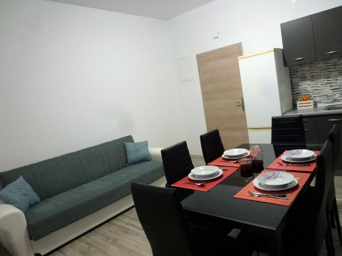 Apartmani Slavica Sibenik Bagian luar foto