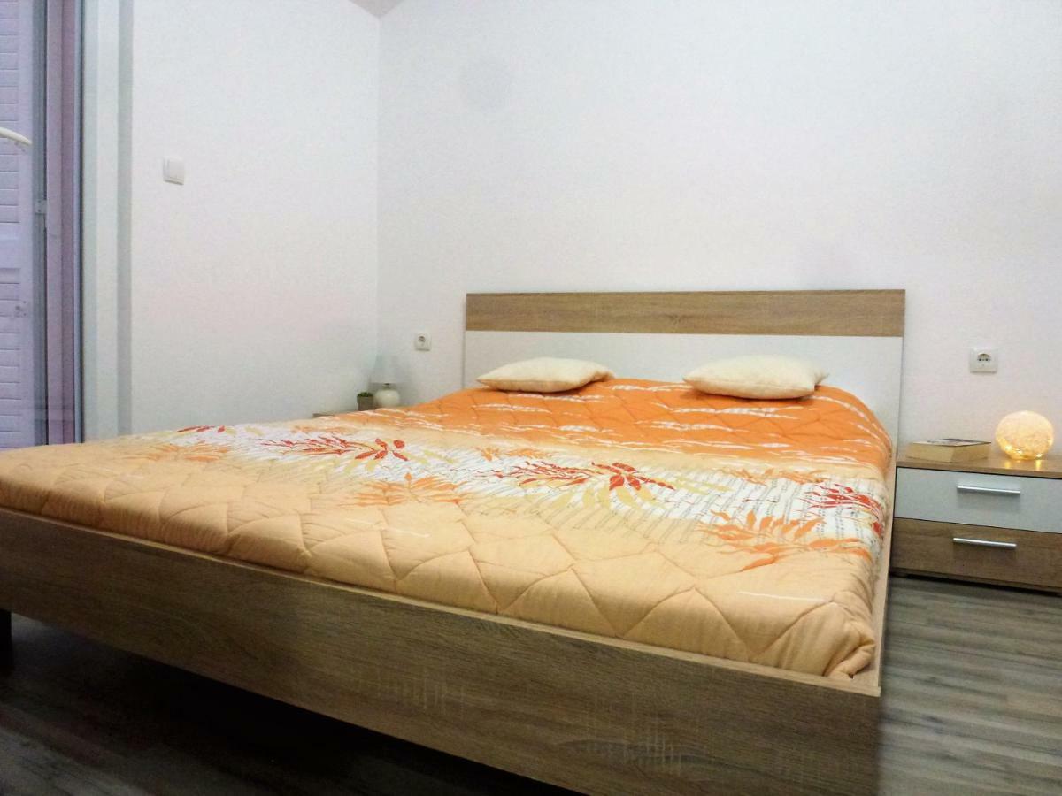 Apartmani Slavica Sibenik Bagian luar foto